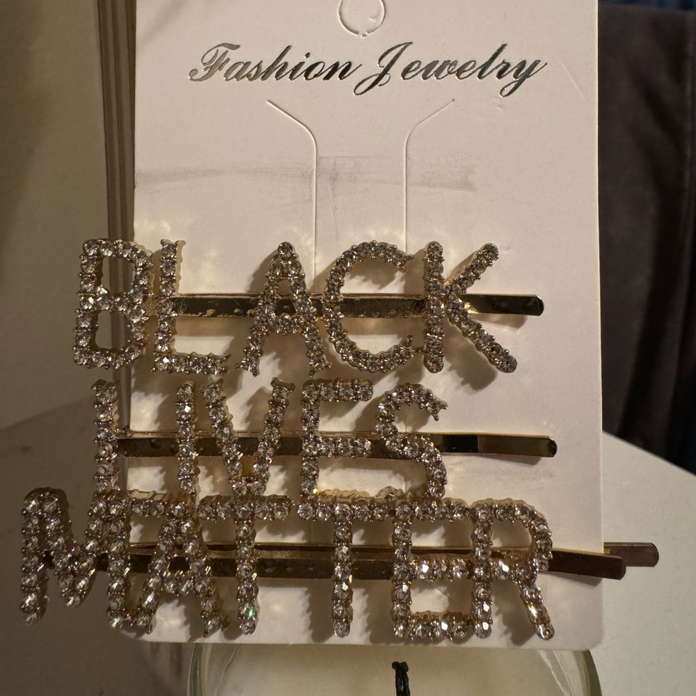 Black Lives Matter Earrings - Brand New